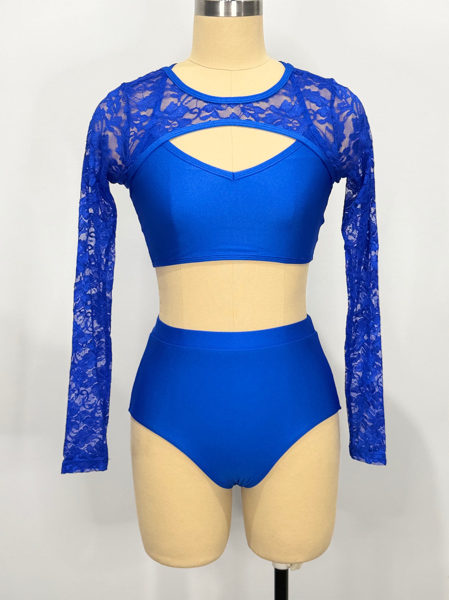 Valencia Shrug (Lace)